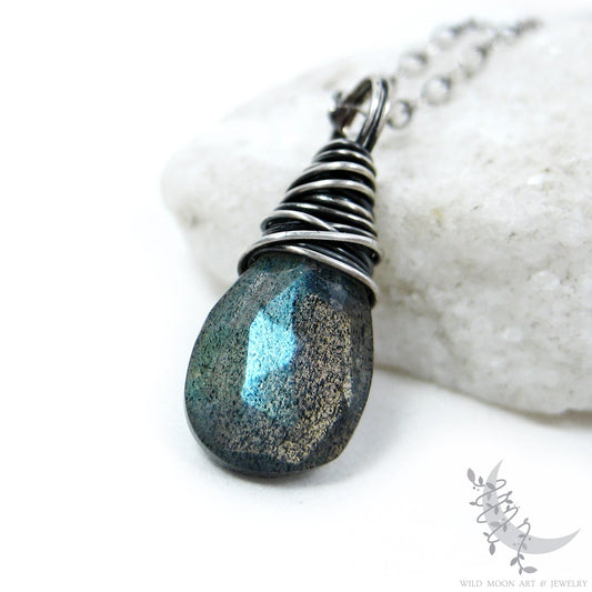 Dainty Labradorite Necklace · Sterling Silver Petite Labradorite Pendant