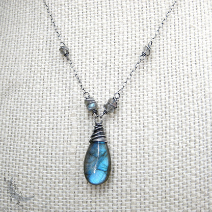 Labradorite Necklace · Handmade Sterling Silver Labradorite Pendant